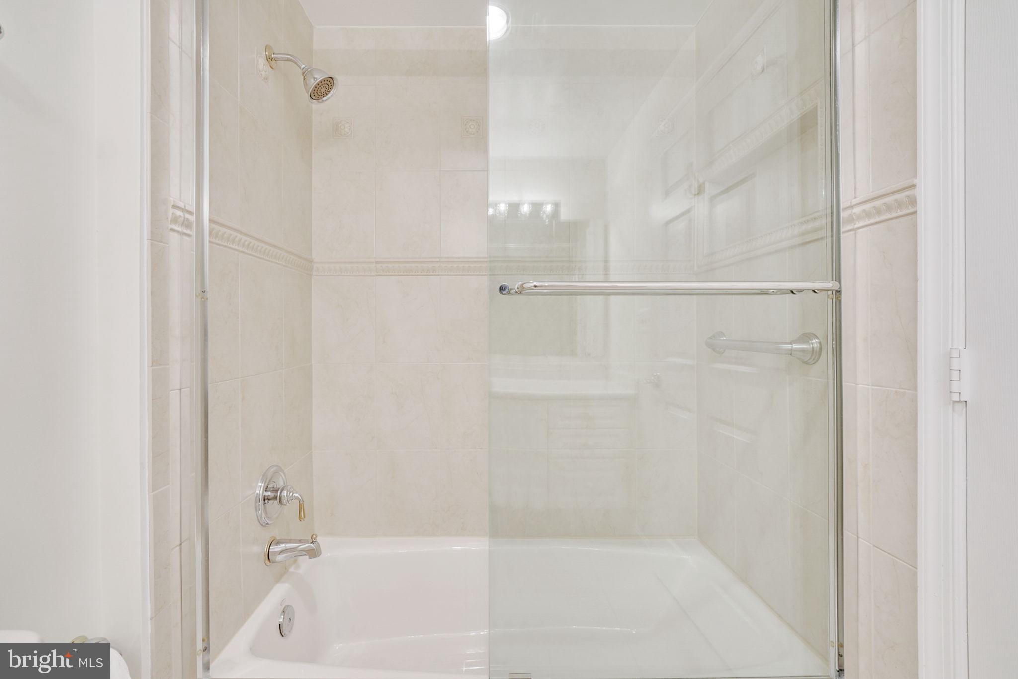 19355 Cypress Ridge Terrace, Unit 1111 Leesburg, VA 20176 - Photo 29 of 47 Ceramic tile!