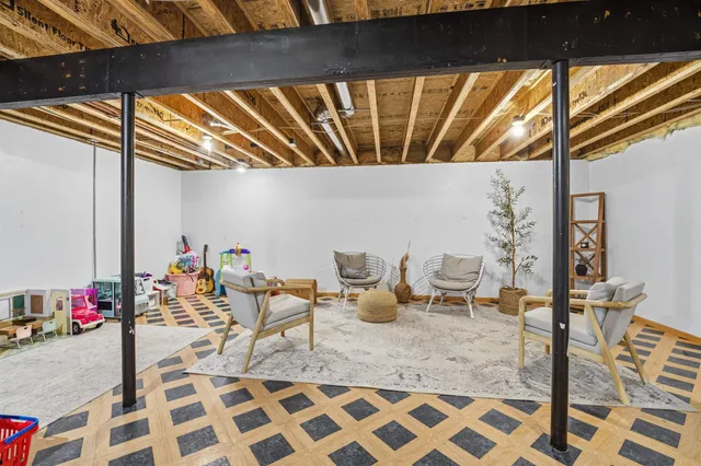 $399,900 | 2023 Meadowview Street, Kaukauna, WI 54130