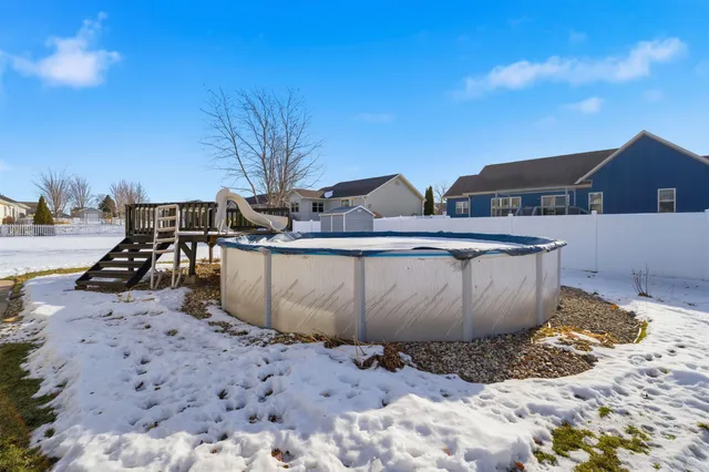 $399,900 | 2023 Meadowview Street, Kaukauna, WI 54130