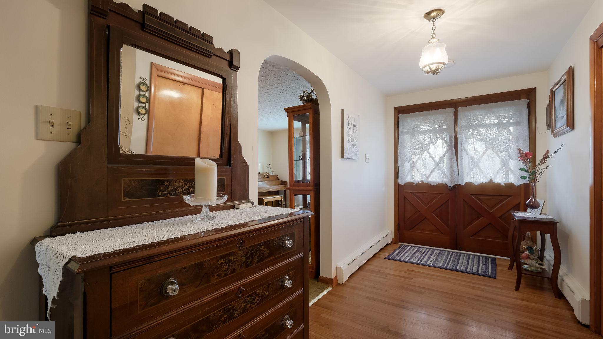 63 Durham Road Ottsville, PA 18942 - Photo 4 of 32 Foyer