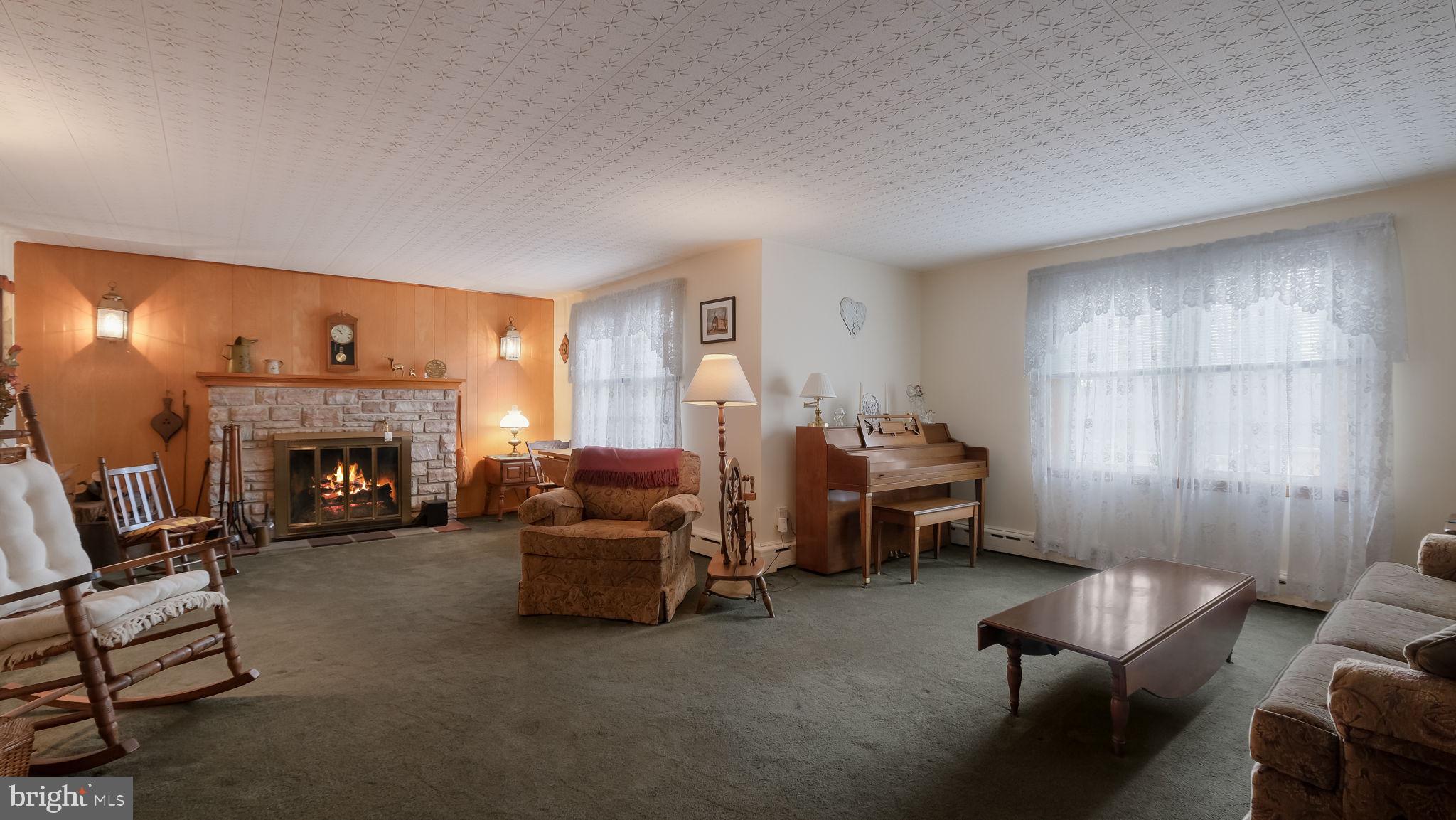 63 Durham Road Ottsville, PA 18942 - Photo 6 of 32 Living Room