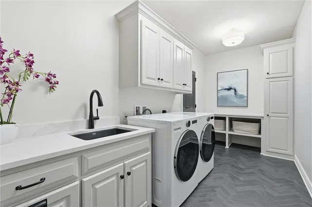 $1,300,000 | 12207 West 164th Terrace, Overland Park, KS 66221