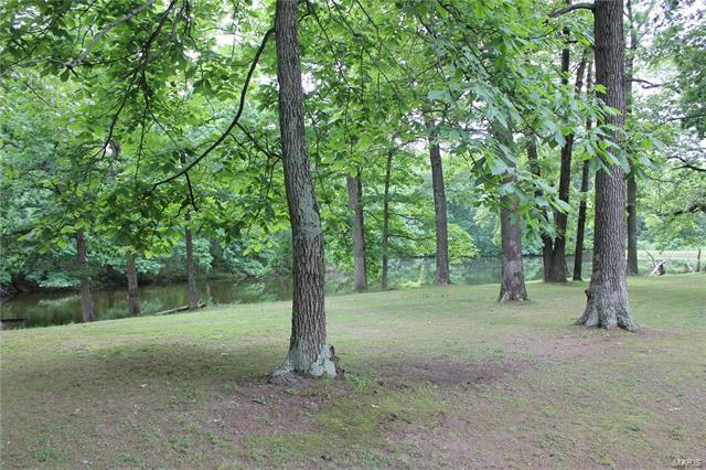 2915 Shady Pine Road Staunton, IL 62088 - Photo 18 of 23 Gallery Image 18
