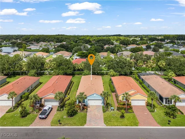 $299,900 | 2191 Summersweet Drive, Alva, FL 33920