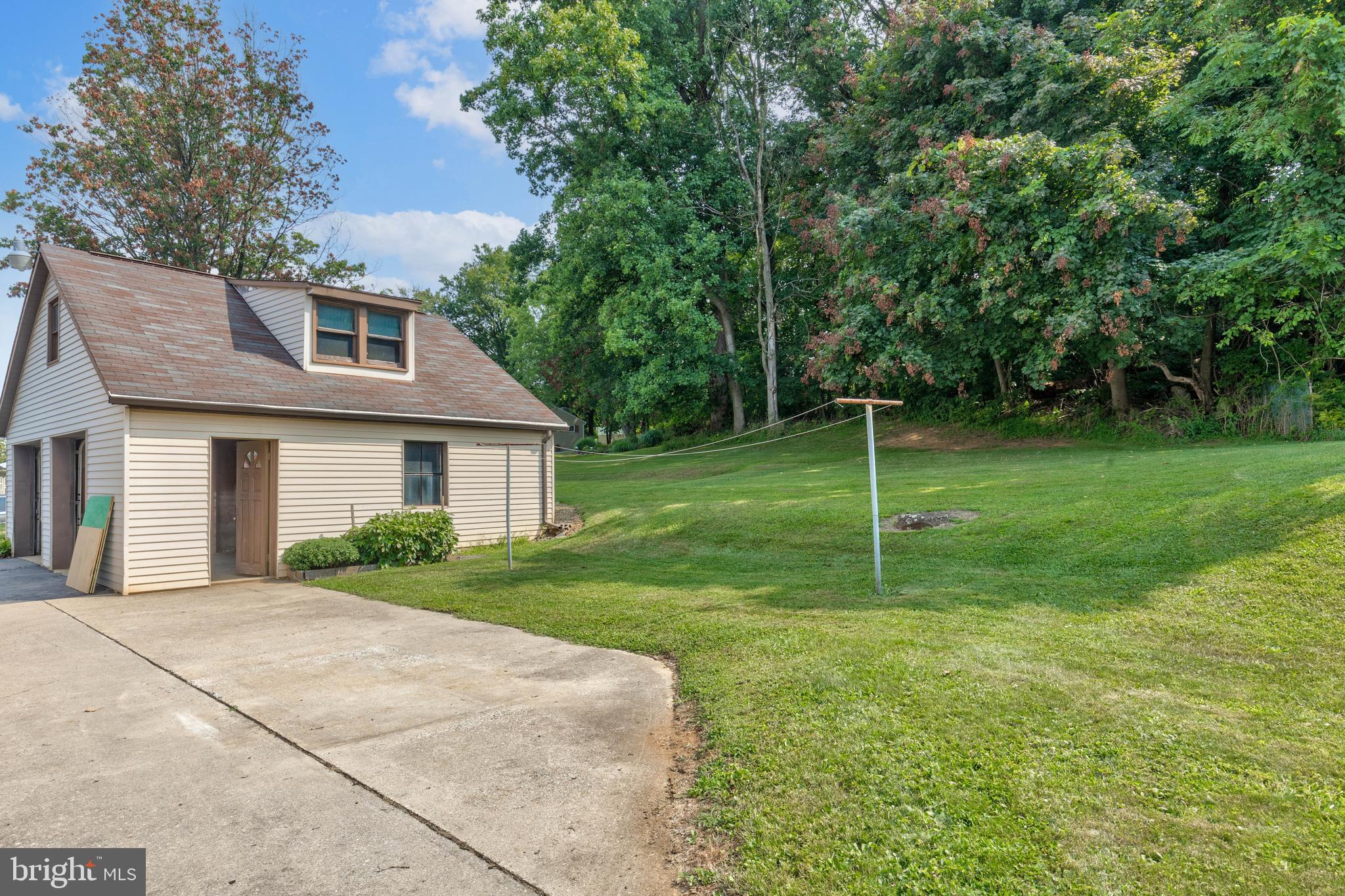 596 Lewisberry Road New Cumberland, PA 17070 - Photo 5 of 6 Gallery Image 5