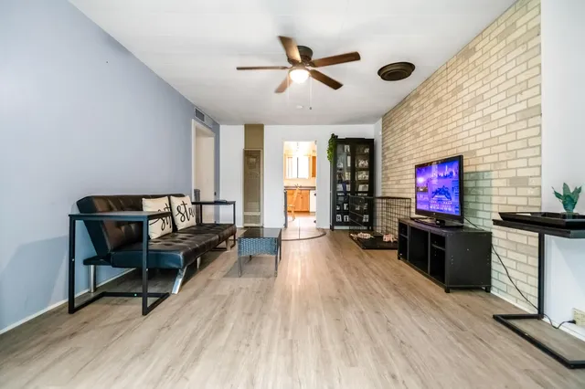 $725,000 | 18701 Lort Drive, Exeter, CA 93221