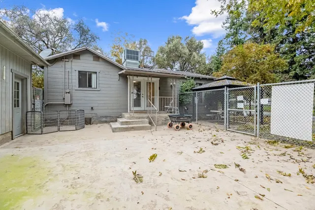 $725,000 | 18701 Lort Drive, Exeter, CA 93221