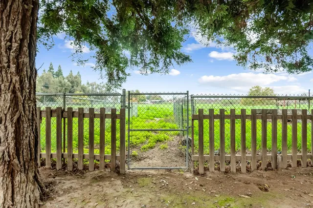 $725,000 | 18701 Lort Drive, Exeter, CA 93221