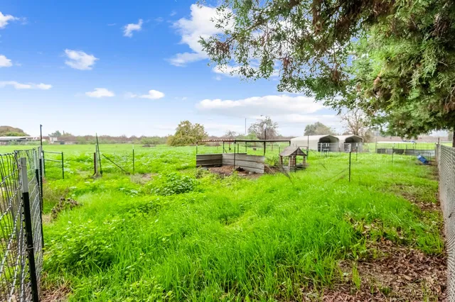 $725,000 | 18701 Lort Drive, Exeter, CA 93221