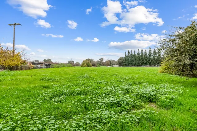 $725,000 | 18701 Lort Drive, Exeter, CA 93221