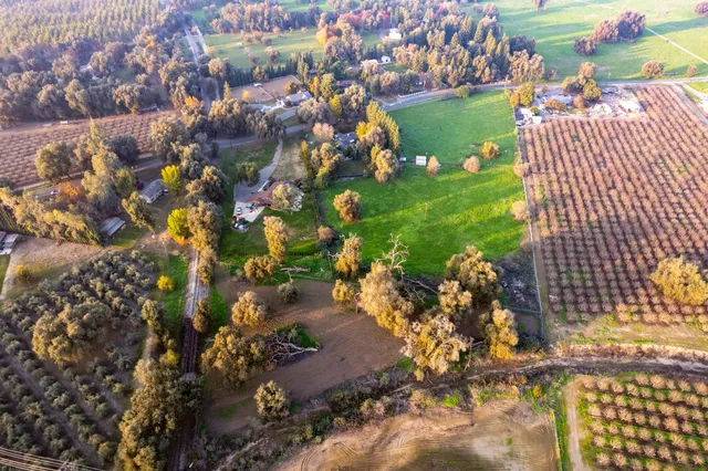 $725,000 | 18701 Lort Drive, Exeter, CA 93221