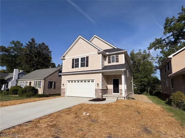 $799,900 | 362 Oakmoor Avenue, Bay Village, OH 44140