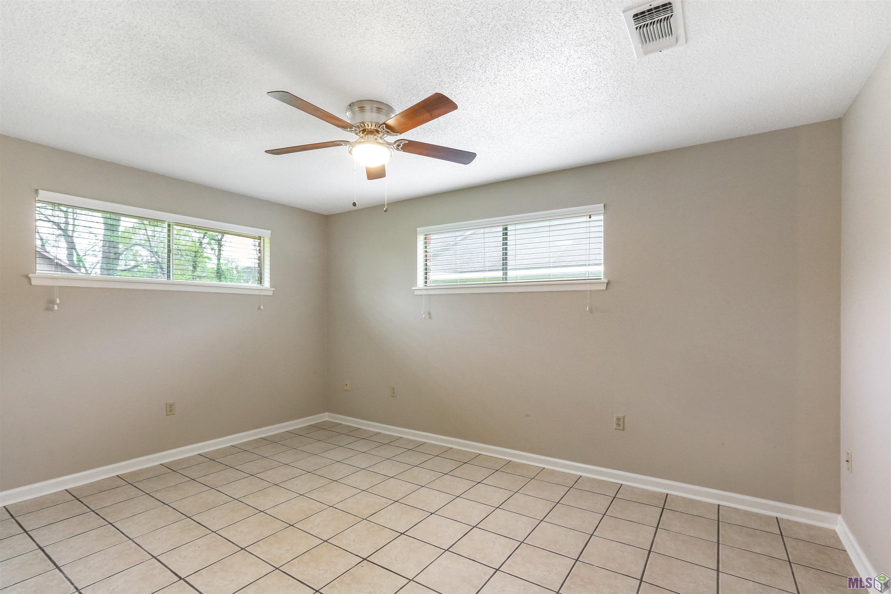 9264 Bermuda Avenue Baton Rouge, LA 70810 - Photo 12 of 18 Bedroom 1