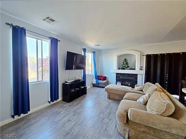 $429,900 | 5985 Reflection Point Court, Las Vegas, NV 89110