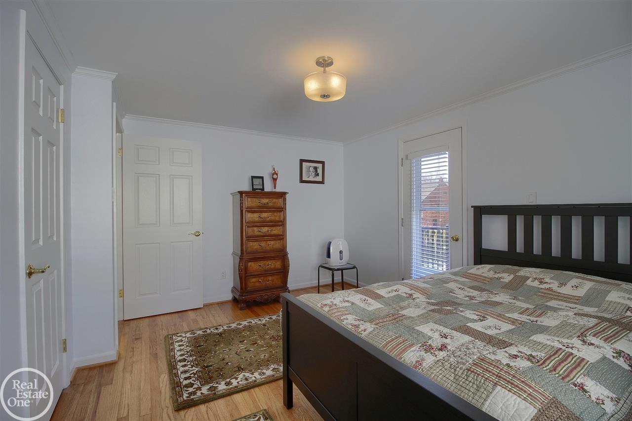 1327 Harvard Road Grosse Pointe, MI 48230 - Photo 21 of 35 50006460-20.JPG