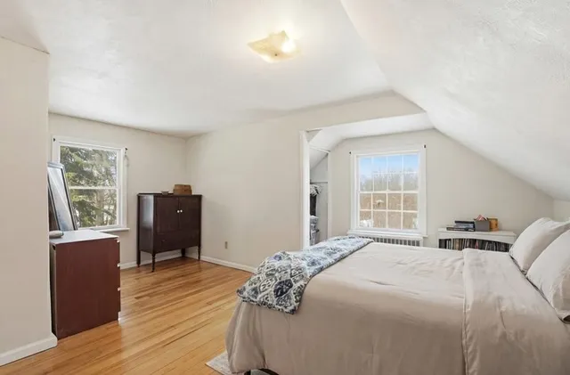 $389,900 | 17 Goucher Avenue, Worcester, MA 01605