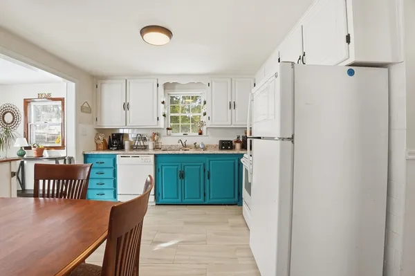 $415,000 | 17 Goucher Avenue, Worcester, MA 01605