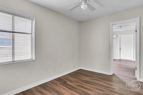 $1,400 | 1013 Carroll Street, Savannah, GA 31415