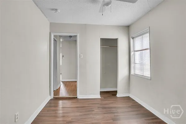 $1,400 | 1013 Carroll Street, Savannah, GA 31415