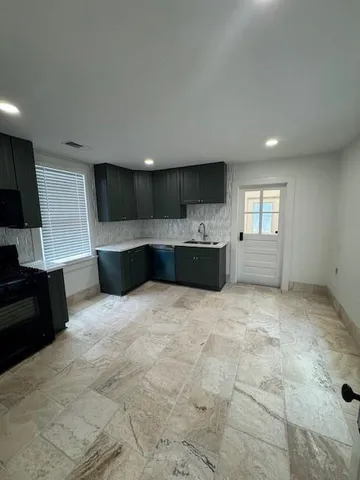 $1,900 | 1011 9th Street, Gretna, LA 70053