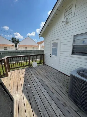 $1,900 | 1011 9th Street, Gretna, LA 70053