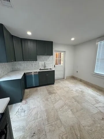 $1,900 | 1011 9th Street, Gretna, LA 70053