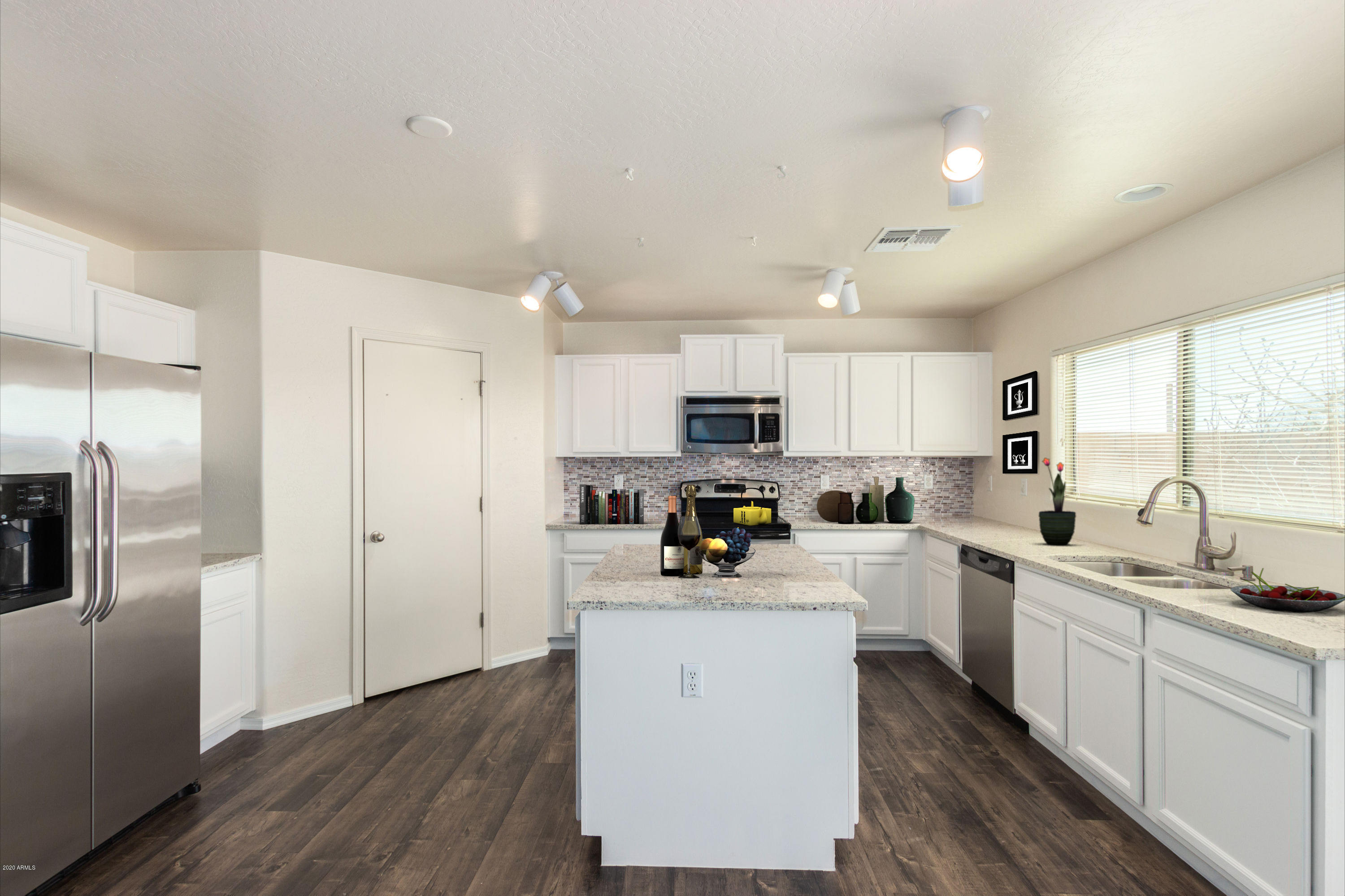 43701 West Cowpath Road Maricopa, AZ 85138 - Photo 3 of 19 Kitchen