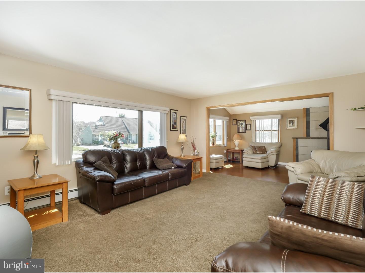 23 Trail Road Levittown, PA 19056 - Photo 5 of 25 Living Room