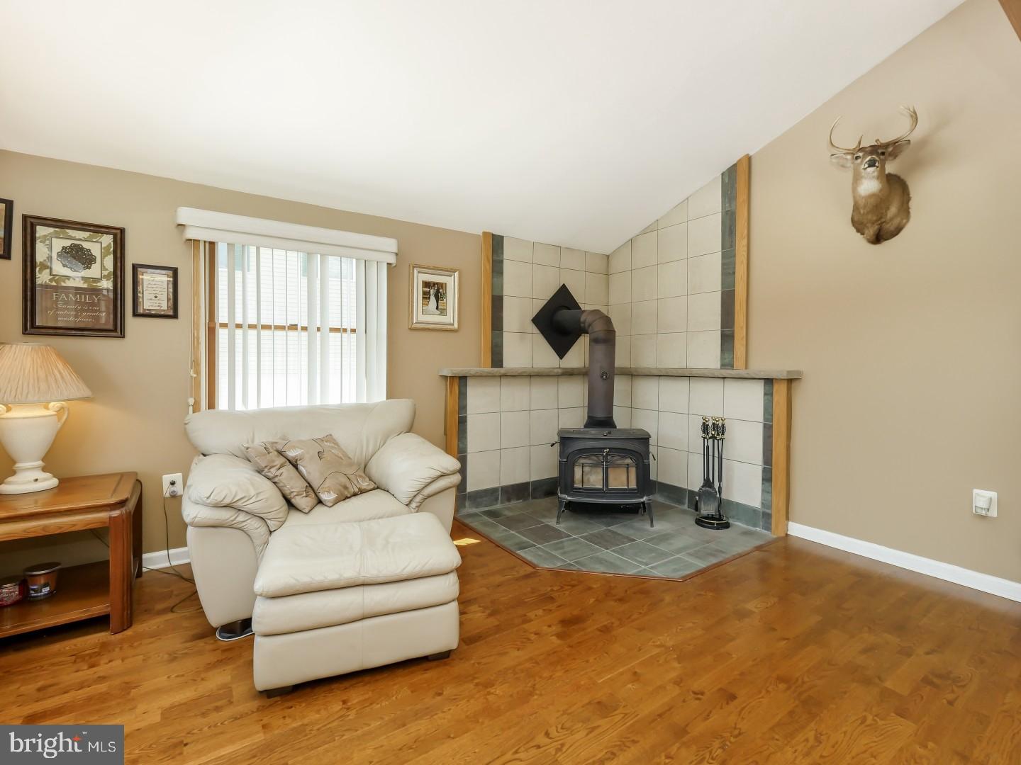 23 Trail Road Levittown, PA 19056 - Photo 8 of 25 Family Room
