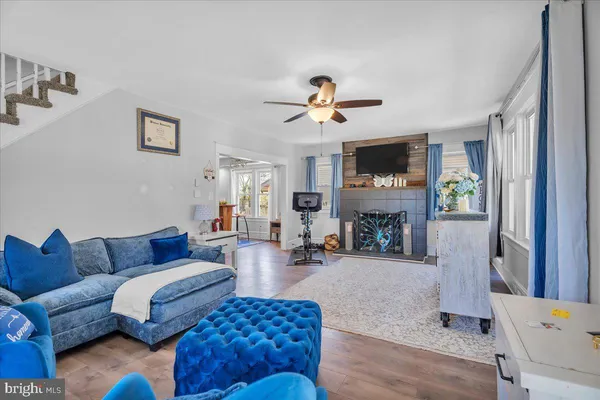 $389,999 | 36 Cressmont Avenue, Blackwood, NJ 08012