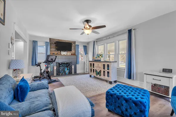 $389,999 | 36 Cressmont Avenue, Blackwood, NJ 08012