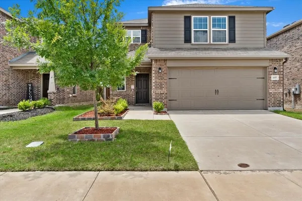 $2,050 | 445 Grenada Lk Drive, Princeton, TX 75407