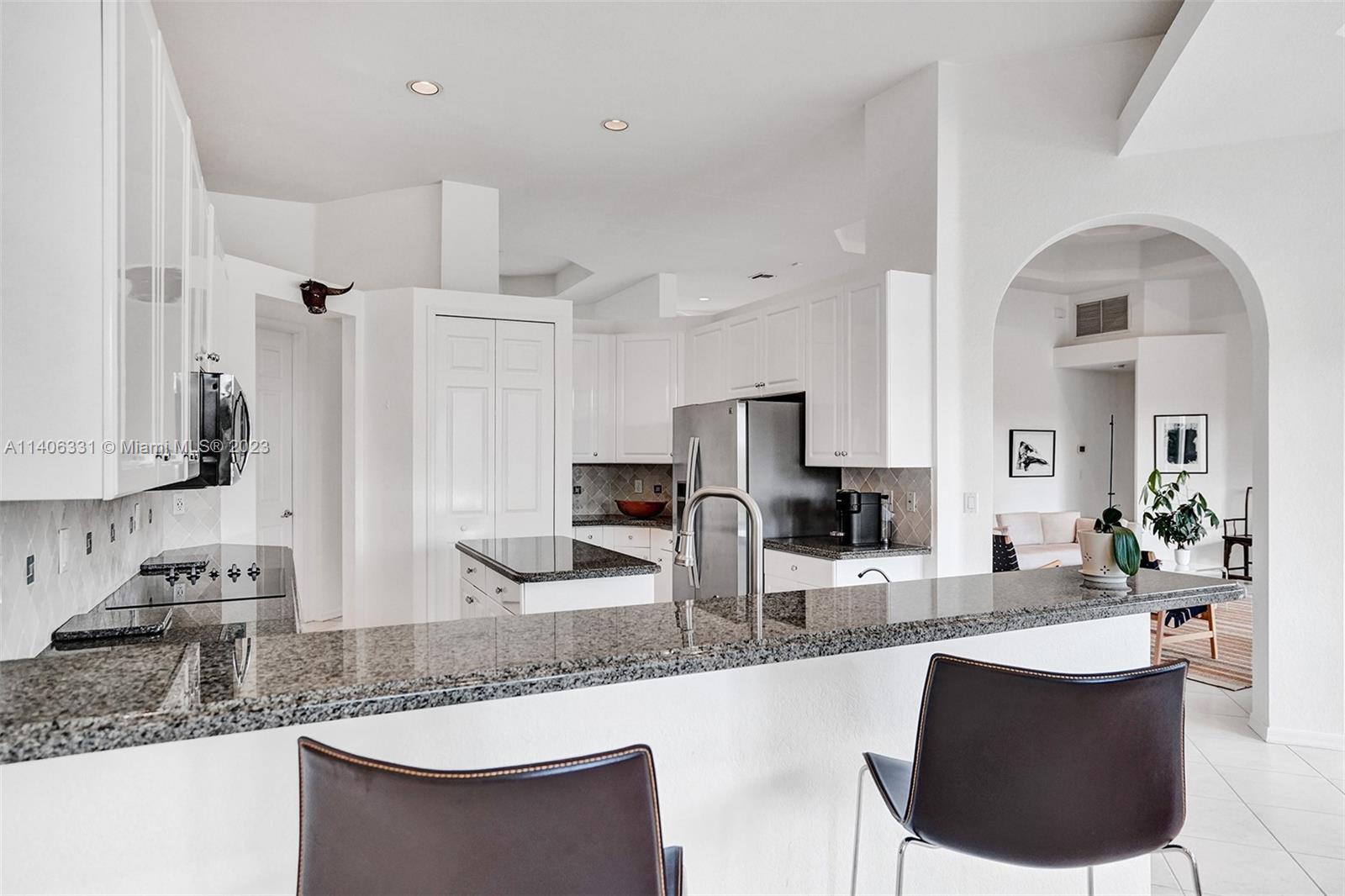 308 Mallard Road Weston, FL 33327 - Photo 15 of 43 Gallery Image 15