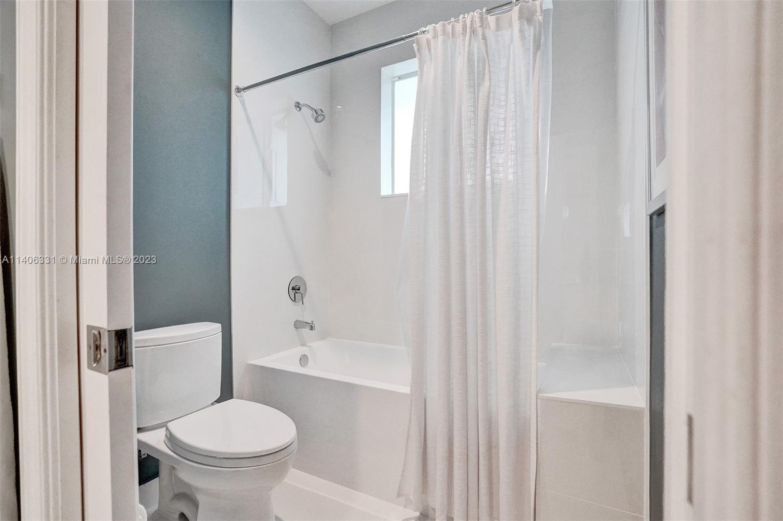 308 Mallard Road Weston, FL 33327 - Photo 24 of 43 Gallery Image 24