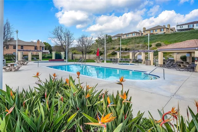 $1,049,000 | 28217 Nield Court, Saugus, CA 91350