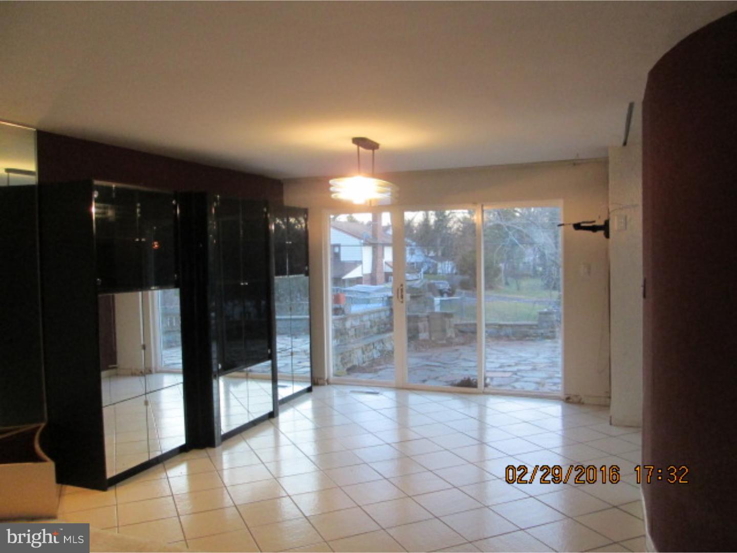 52 Andrew Road Huntingdon Valley, PA 19006 - Photo 4 of 22 Dining Room