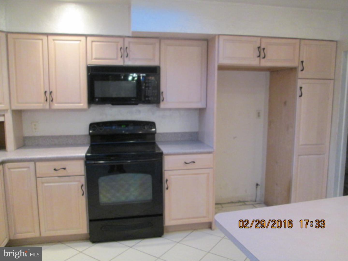 52 Andrew Road Huntingdon Valley, PA 19006 - Photo 7 of 22 Kitchen