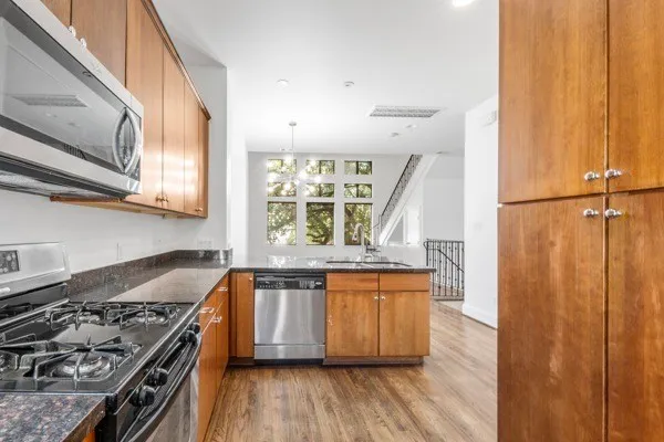 $450,000 | 1903 Summer Street, Houston, TX 77007