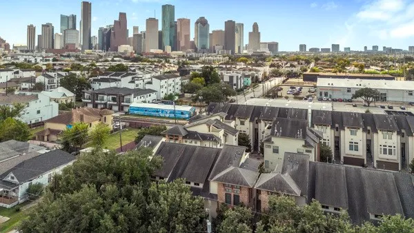 $450,000 | 1903 Summer Street, Houston, TX 77007