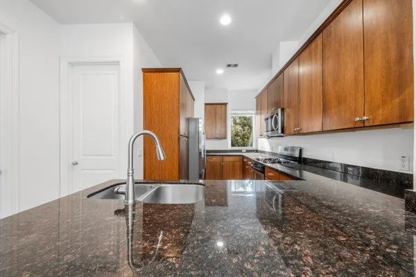 $450,000 | 1903 Summer Street, Houston, TX 77007