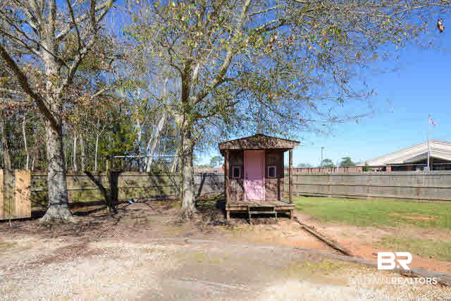 500 West Rose Avenue Foley, AL 36535 - Photo 9 of 21 Playhouse