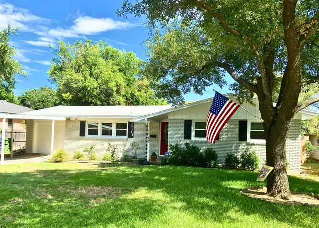 $230,000 | 5612 Fairview Drive, Waco, TX 76710
