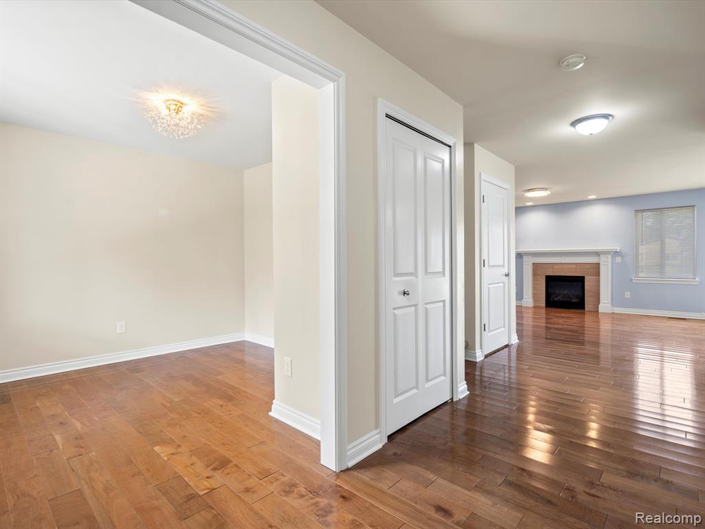 18977 Faulman Road Clinton Township, MI 48035 - Photo 5 of 51 Gallery Image 5