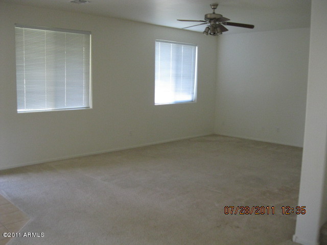 7126 West Carter Road Laveen, AZ 85339 - Photo 5 of 10 Living Room