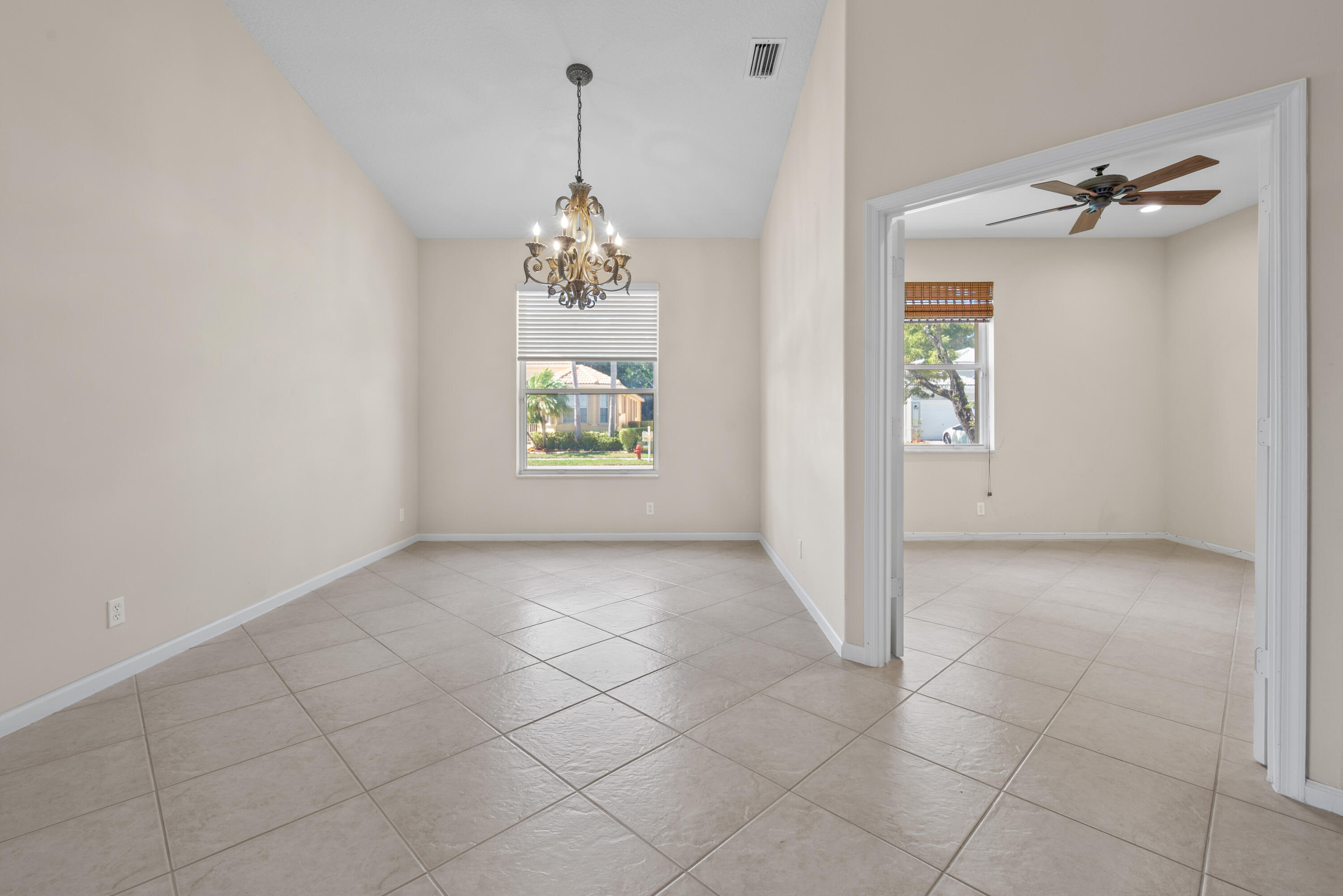 7086 Del Corso Lane Delray Beach, FL 33446 - Photo 14 of 66 DSC_8100