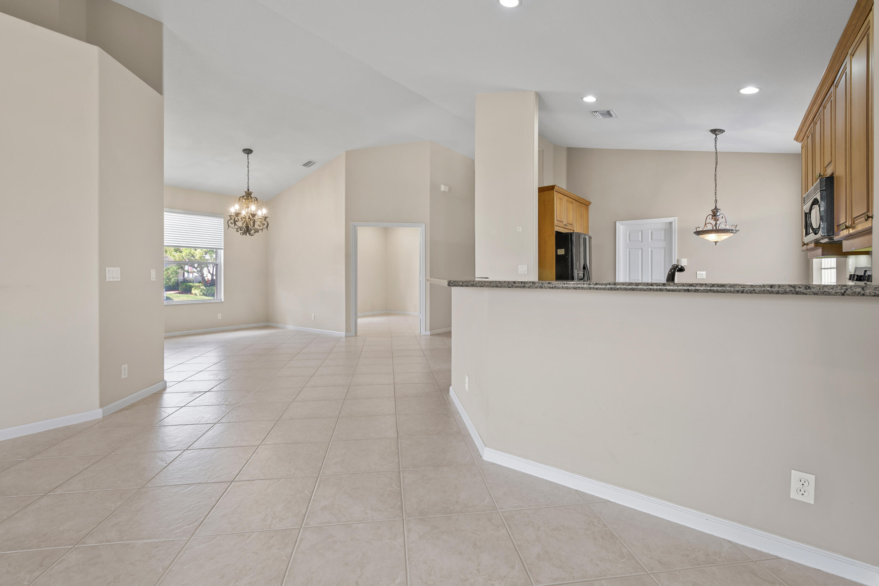 7086 Del Corso Lane Delray Beach, FL 33446 - Photo 23 of 66 DSC_8166