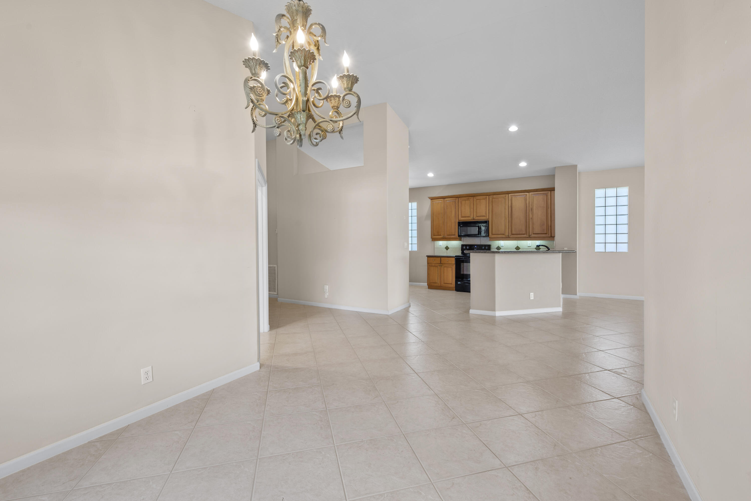 7086 Del Corso Lane Delray Beach, FL 33446 - Photo 24 of 66 DSC_8118