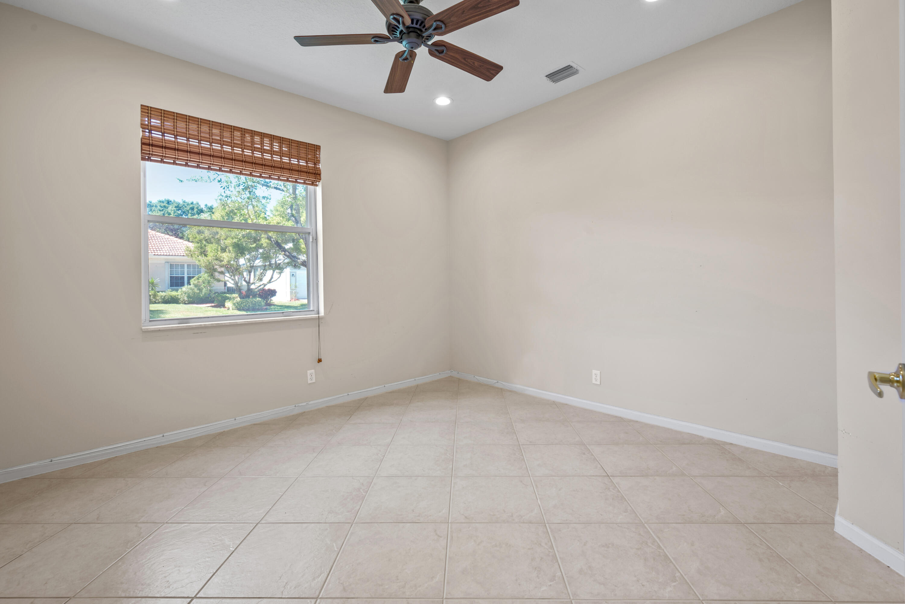 7086 Del Corso Lane Delray Beach, FL 33446 - Photo 35 of 66 DSC_8103
