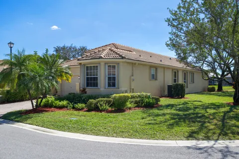 $529,000 | 7086 Del Corso Lane, Delray Beach, FL 33446