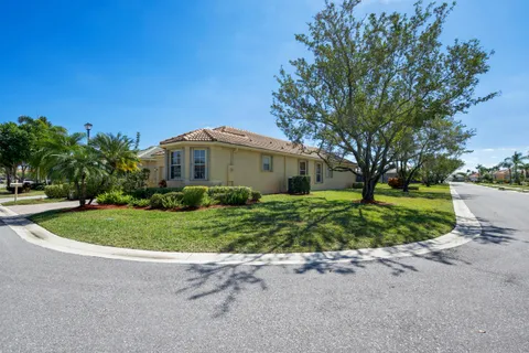 $529,000 | 7086 Del Corso Lane, Delray Beach, FL 33446